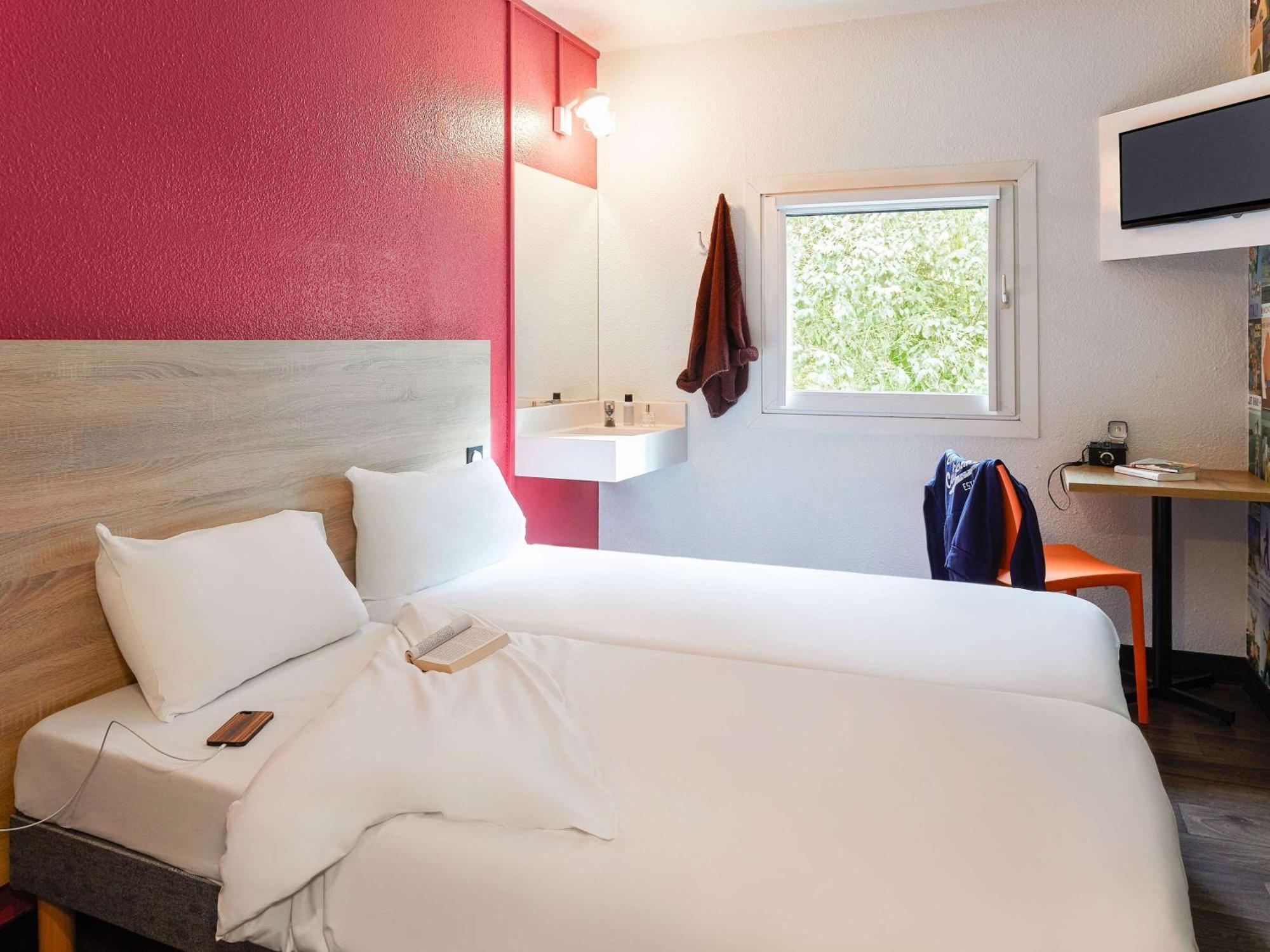 Hotelf1 Nimes Ouest Eksteriør bilde