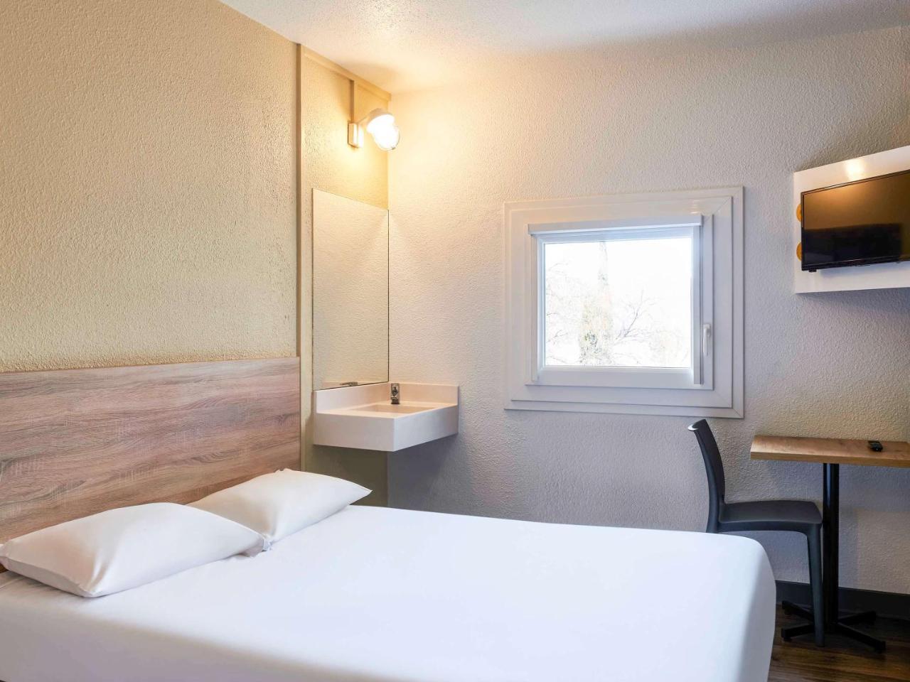 Hotelf1 Nimes Ouest Eksteriør bilde